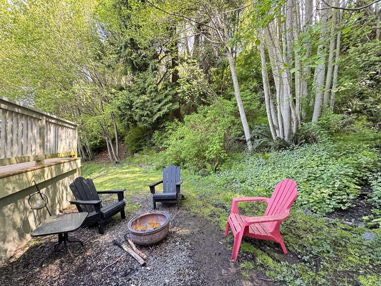 Deer Springs Retreat - Port Angeles, Washington