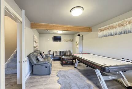 Deer Springs Retreat - Port Angeles, Washington