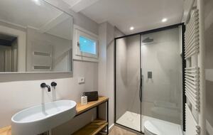 Elegantly Restored Apartment Near the Grand Canal - Venice, Italy