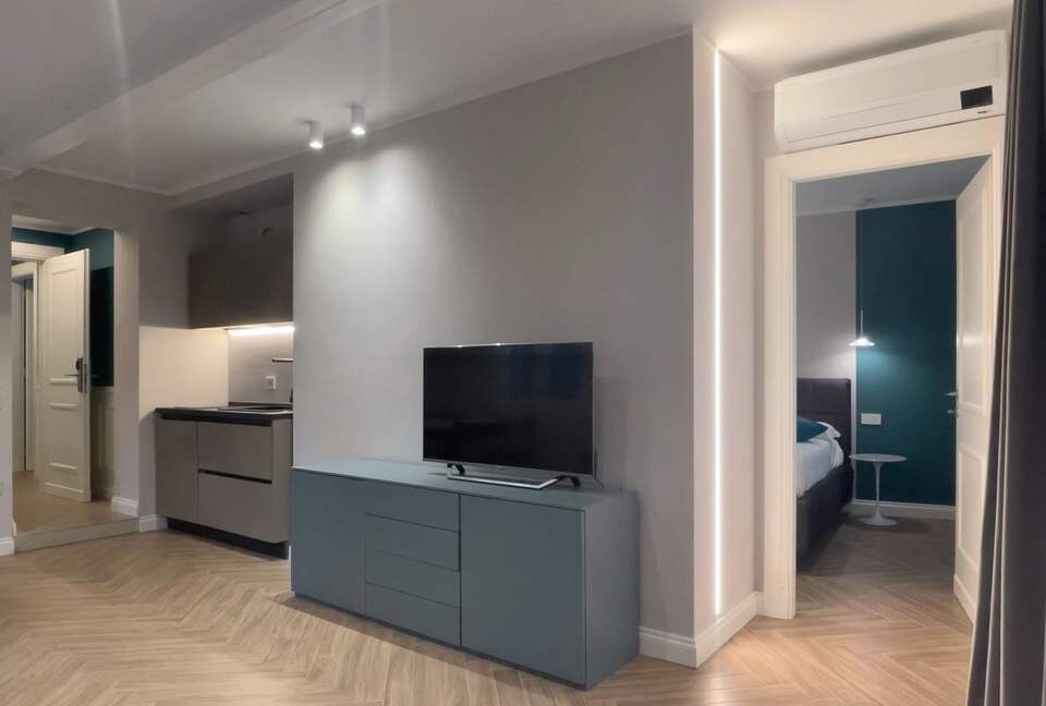 Elegantly Restored Apartment Near the Grand Canal - Venice, Italy