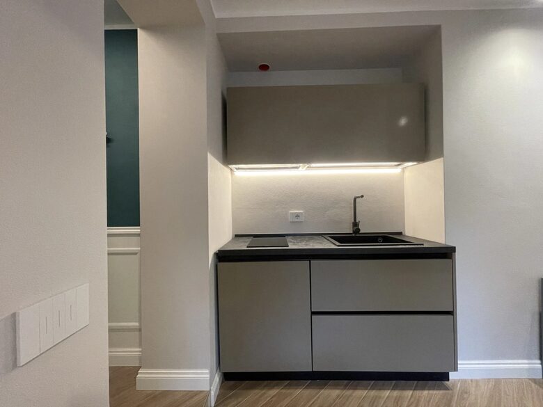 Elegantly Restored Apartment Near the Grand Canal - Venice, Italy