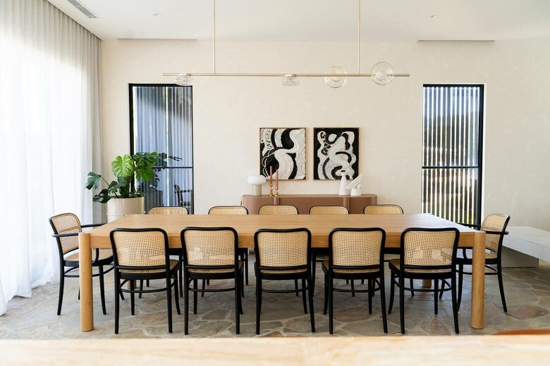 Coastal Escape | Designer Interiors & Resort-Style Pool - Safety Beach, Australia