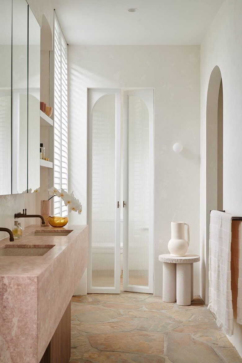 Coastal Escape | Designer Interiors & Resort-Style Pool - Safety Beach, Australia