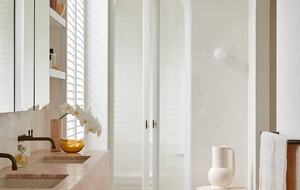 Coastal Escape | Designer Interiors & Resort-Style Pool - Safety Beach, Australia