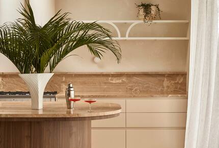 Coastal Escape | Designer Interiors & Resort-Style Pool - Safety Beach, Australia