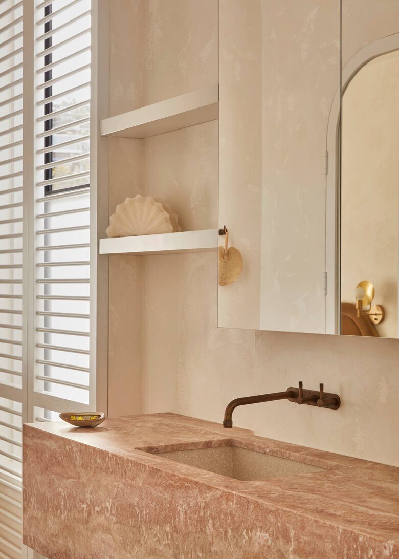 Coastal Escape | Designer Interiors & Resort-Style Pool - Safety Beach, Australia