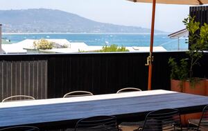 Coastal Escape | Designer Interiors & Resort-Style Pool - Safety Beach, Australia