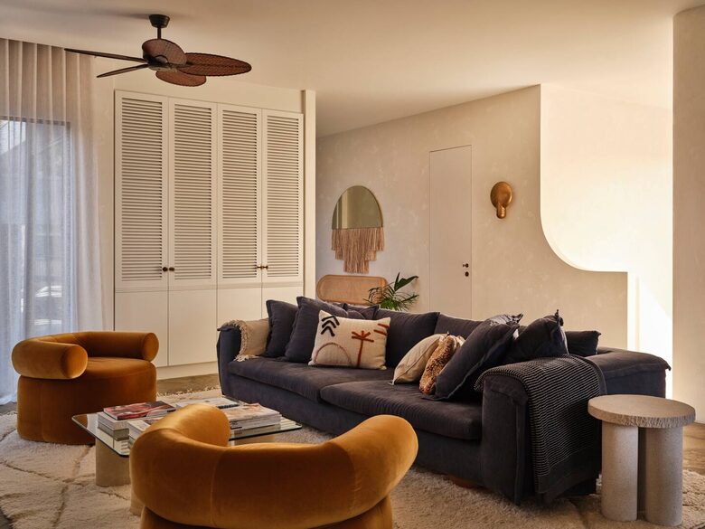 Coastal Escape | Designer Interiors & Resort-Style Pool - Safety Beach, Australia