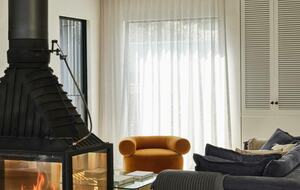 Coastal Escape | Designer Interiors & Resort-Style Pool - Safety Beach, Australia