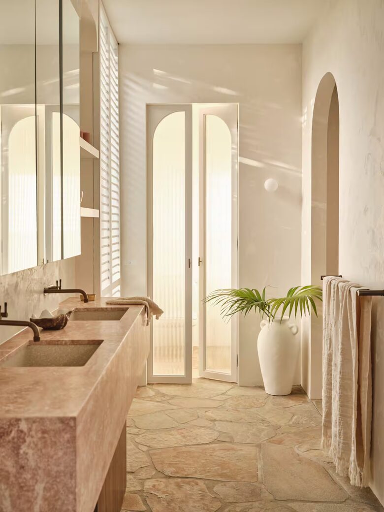 Coastal Escape | Designer Interiors & Resort-Style Pool - Safety Beach, Australia