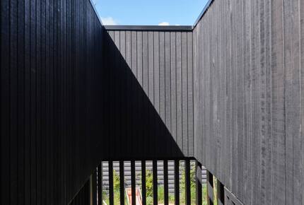 Coastal Escape | Designer Interiors & Resort-Style Pool - Safety Beach, Australia