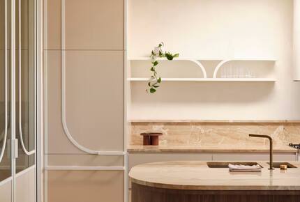 Coastal Escape | Designer Interiors & Resort-Style Pool - Safety Beach, Australia