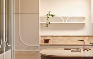 Coastal Escape | Designer Interiors & Resort-Style Pool - Safety Beach, Australia