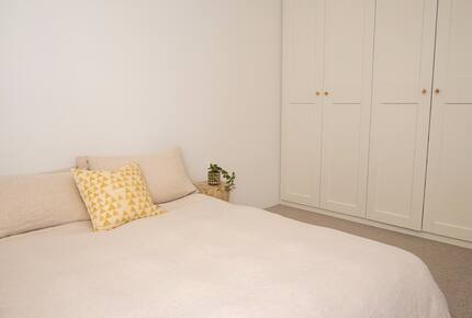 Coastal Escape | Designer Interiors & Resort-Style Pool - Safety Beach, Australia