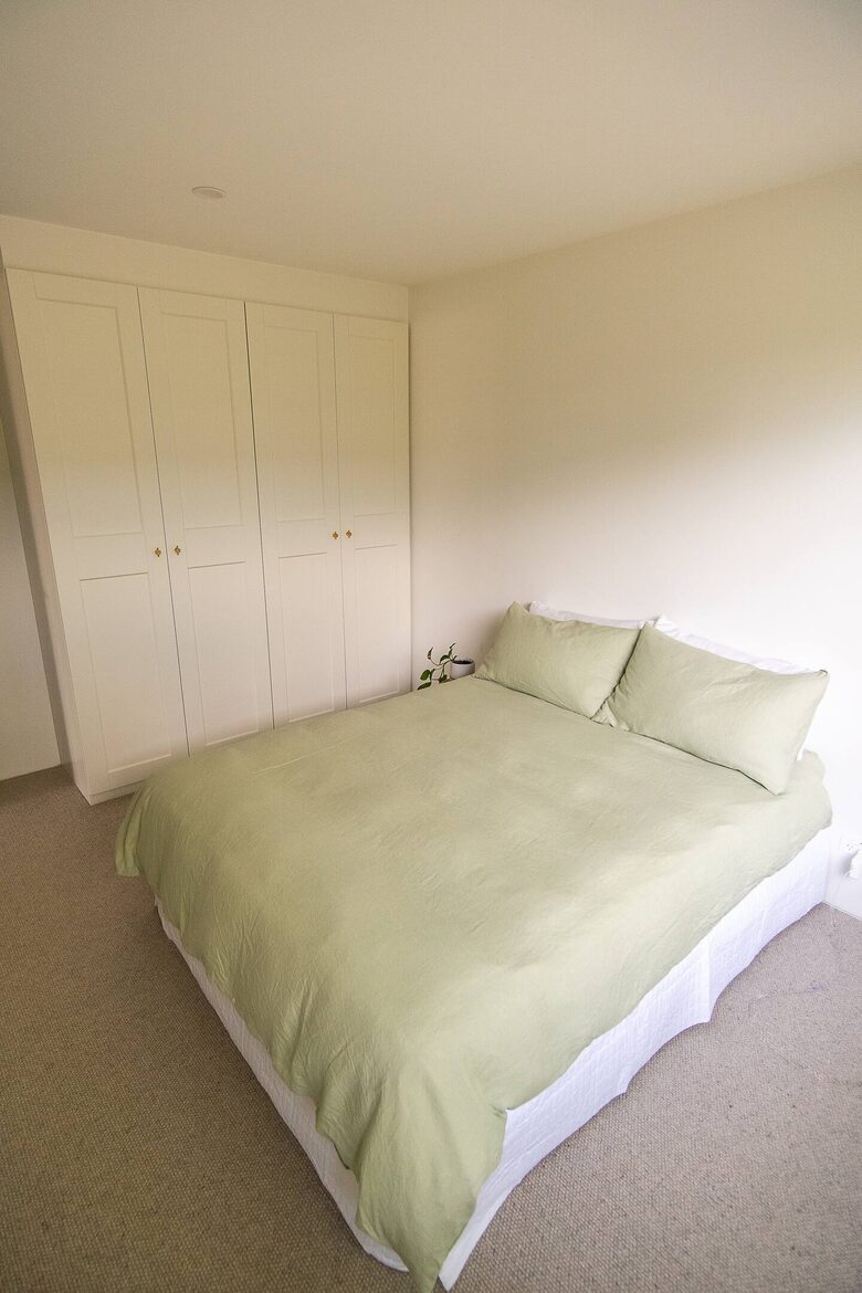 Coastal Escape | Designer Interiors & Resort-Style Pool - Safety Beach, Australia