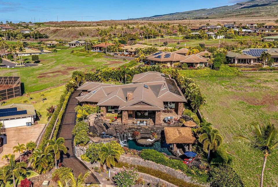 Ka’anapali Luxury Escape with Resort-Style Pool & Theater - Lahaina, Hawaii