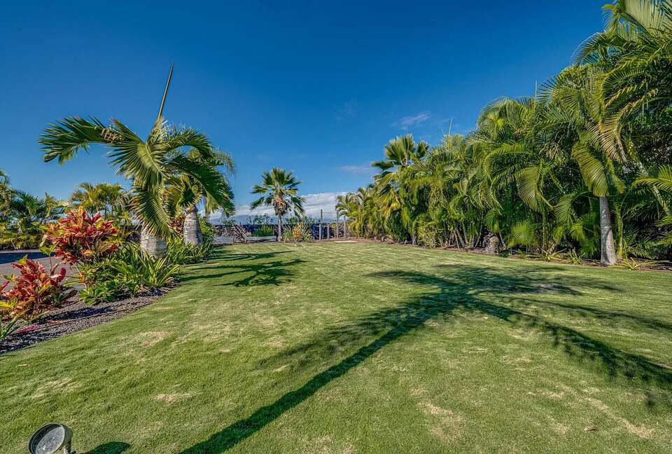 Ka’anapali Luxury Escape with Resort-Style Pool & Theater - Lahaina, Hawaii