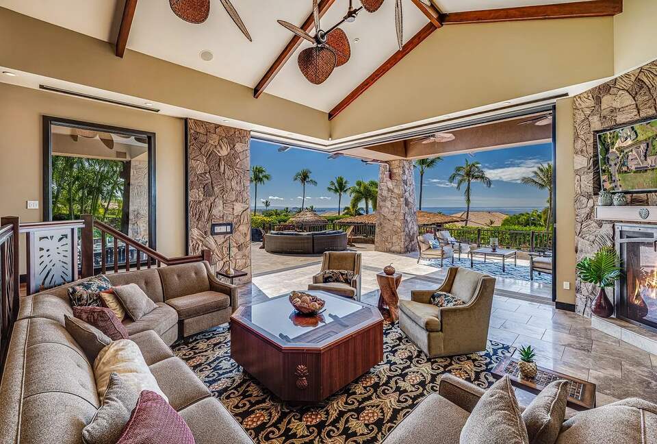 Ka’anapali Luxury Escape with Resort-Style Pool & Theater - Lahaina, Hawaii