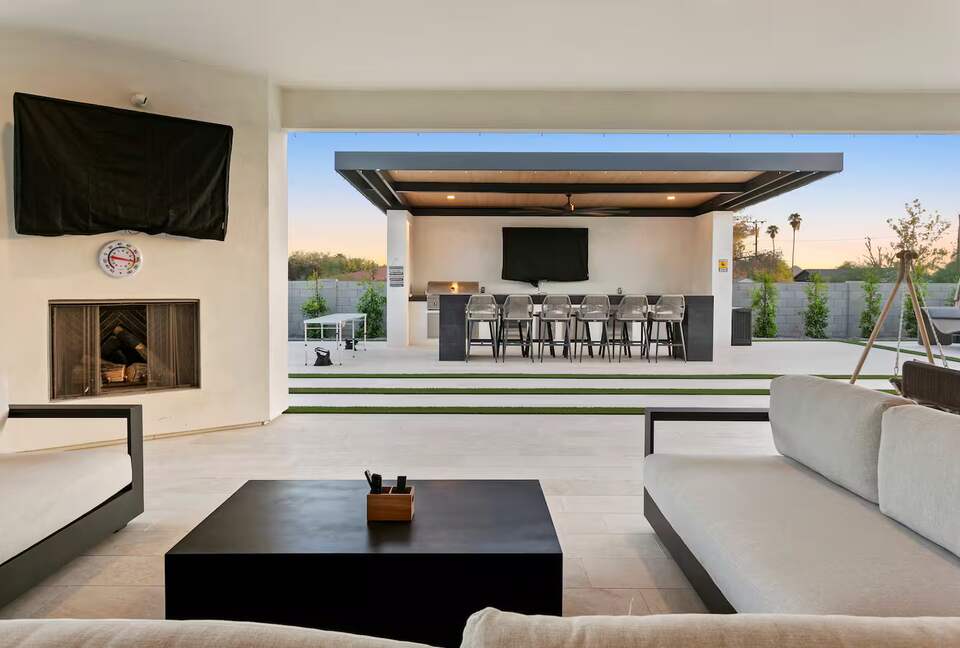 Scottsdale’s Premier Entertainment Villa - Scottsdale, Arizona