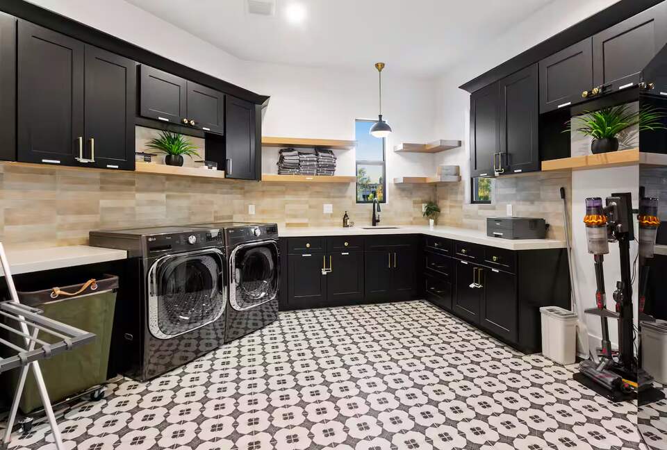 Scottsdale’s Premier Entertainment Villa - Scottsdale, Arizona