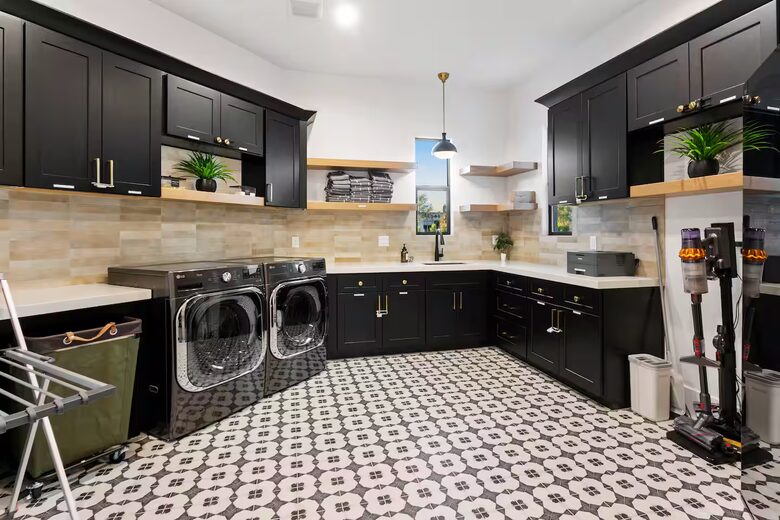 Scottsdale’s Premier Entertainment Villa - Scottsdale, Arizona