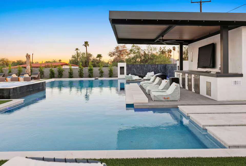 Scottsdale’s Premier Entertainment Villa - Scottsdale, Arizona