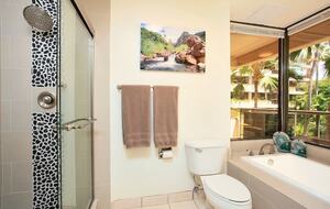 Panoramic Coastal Hideaway in West Maui - Lahaina, United States