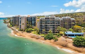 Panoramic Coastal Hideaway in West Maui - Lahaina, United States
