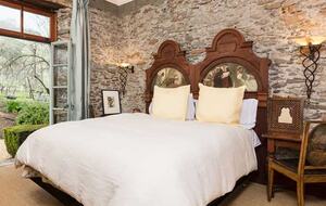 Blue Rock Vineyard | Timeless Wine Country Elegance - Cloverdale, California