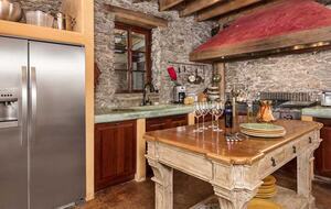 Blue Rock Vineyard | Timeless Wine Country Elegance - Cloverdale, California