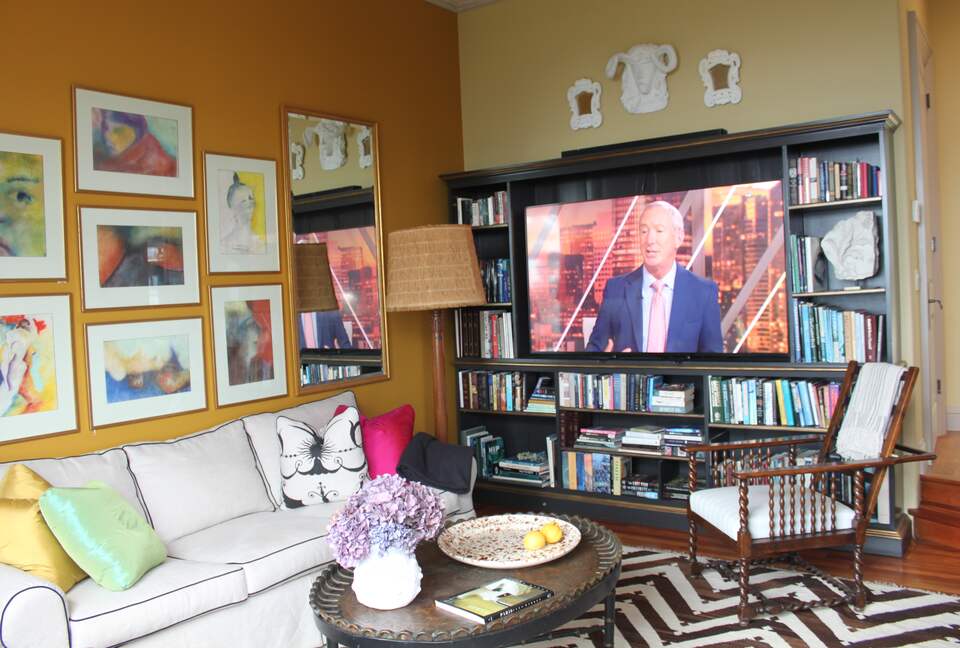 Artful Architecture Overlooking the San Francisco Bay - Tiburon, California