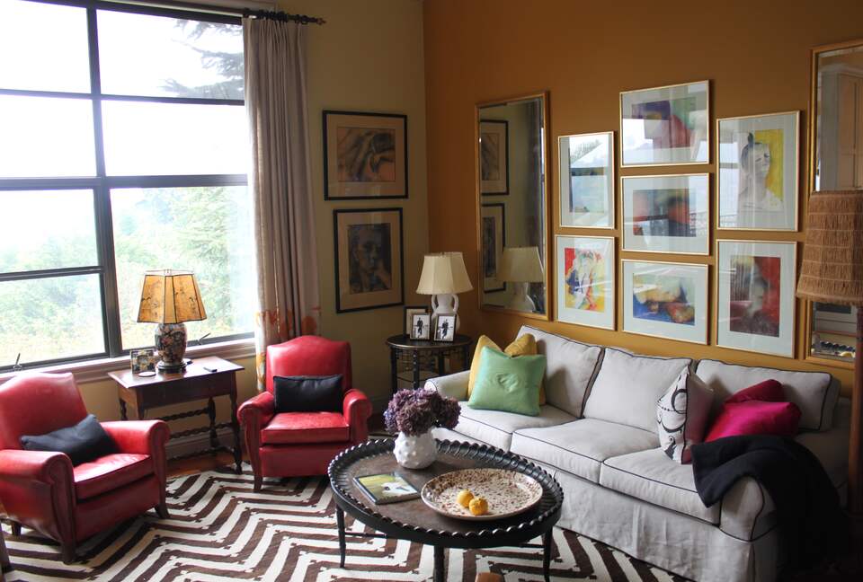 Artful Architecture Overlooking the San Francisco Bay - Tiburon, California