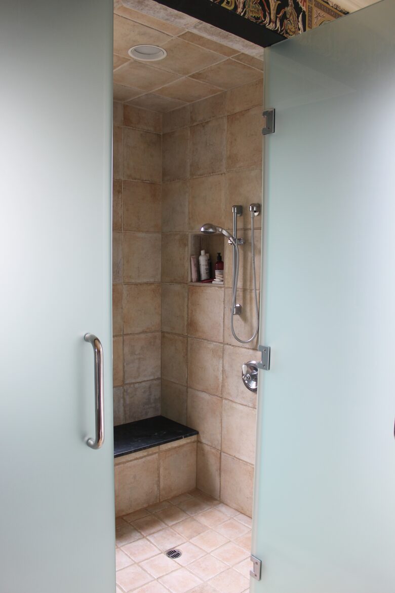 Artful Architecture Overlooking the San Francisco Bay - Tiburon, California