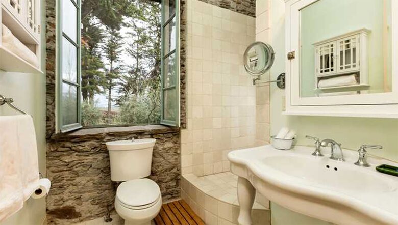 Blue Rock Vineyard | Timeless Wine Country Elegance - Cloverdale, California