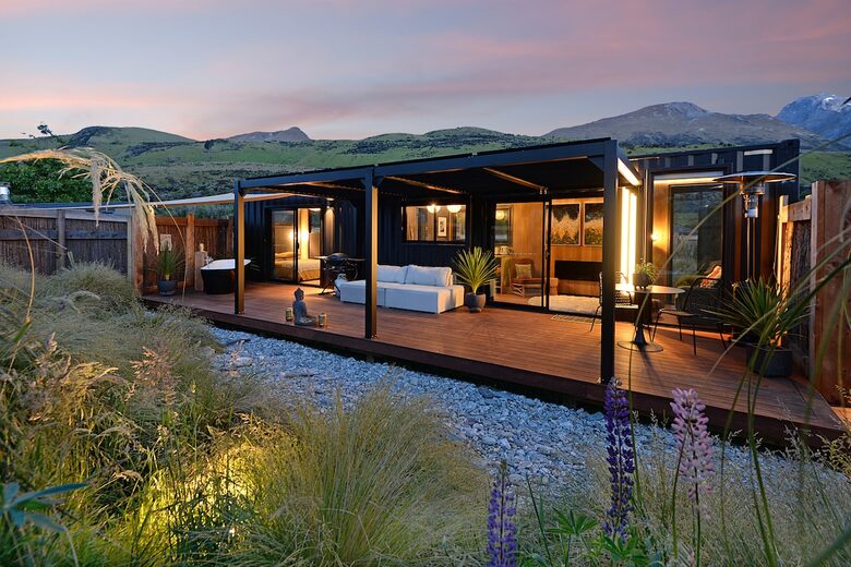 Boutique Mountain Cabin with Outdoor Bath | Glenorchy Escape - Glenorchy, New Zealand