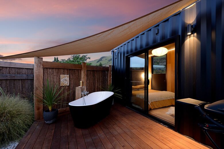 Boutique Mountain Cabin with Outdoor Bath | Glenorchy Escape - Glenorchy, New Zealand