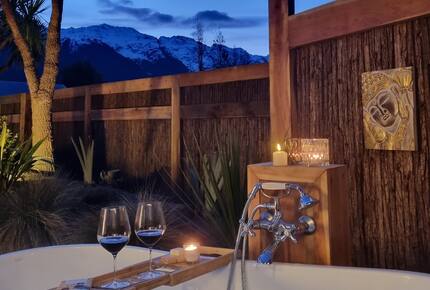Boutique Mountain Cabin with Outdoor Bath | Glenorchy Escape - Glenorchy, New Zealand