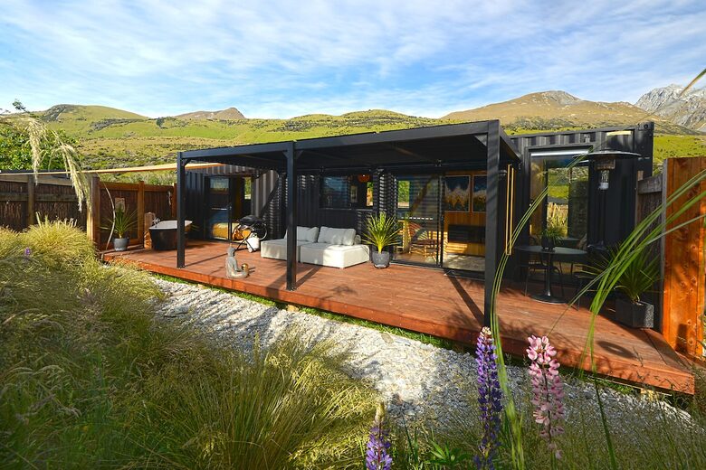 Boutique Mountain Cabin with Outdoor Bath | Glenorchy Escape - Glenorchy, New Zealand