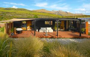 Boutique Mountain Cabin with Outdoor Bath | Glenorchy Escape - Glenorchy, New Zealand
