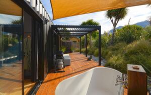 Boutique Mountain Cabin with Outdoor Bath | Glenorchy Escape - Glenorchy, New Zealand