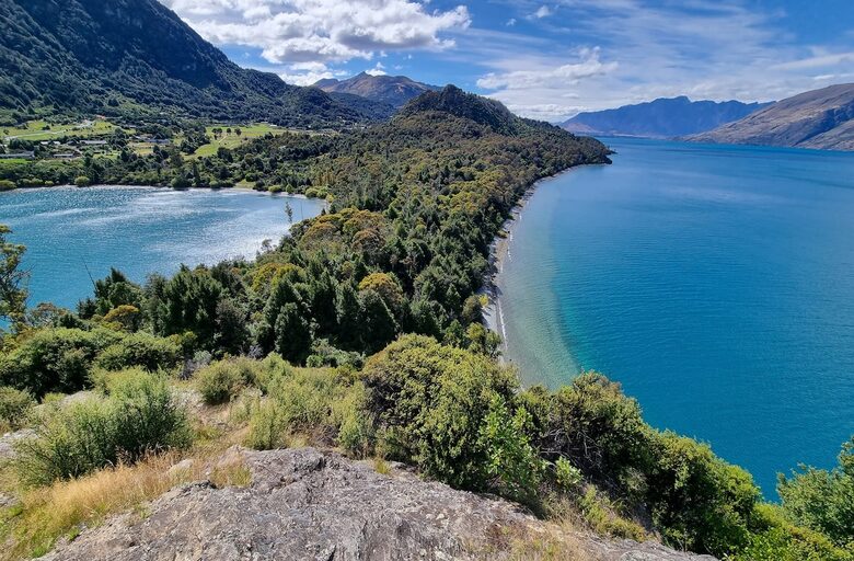 Boutique Mountain Cabin with Outdoor Bath | Glenorchy Escape - Glenorchy, New Zealand