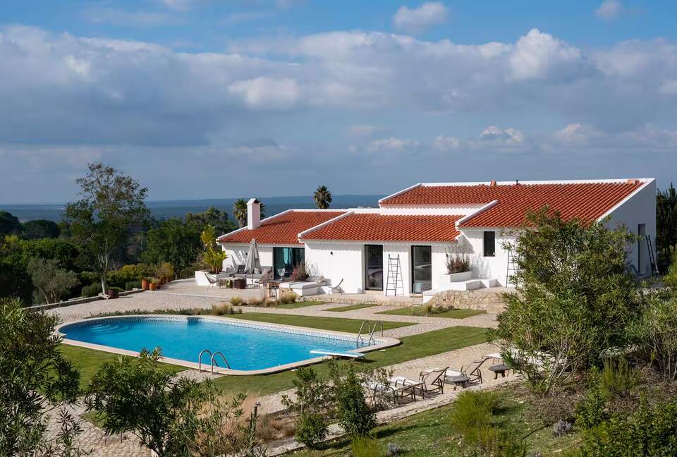 Elegant Hideaway in the Heart of Arrábida Nature Park - Azeitao, Portugal