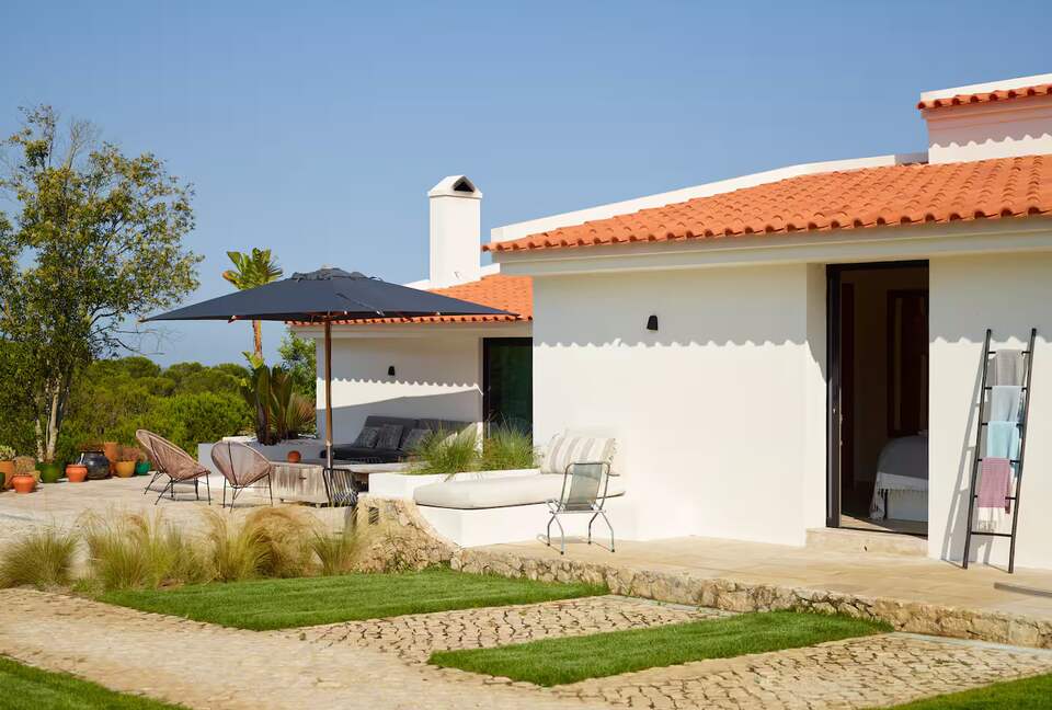 Elegant Hideaway in the Heart of Arrábida Nature Park - Azeitao, Portugal