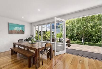 Charming French Cottage by the Barwon River - Barwon Heads, Australia