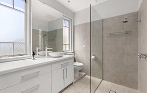 Charming French Cottage by the Barwon River - Barwon Heads, Australia