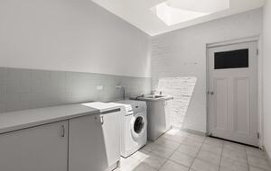 Charming French Cottage by the Barwon River - Barwon Heads, Australia