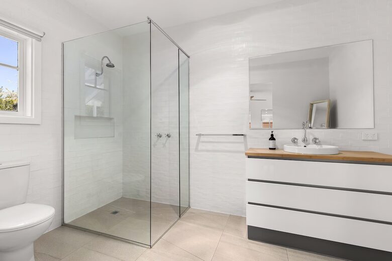 Charming French Cottage by the Barwon River - Barwon Heads, Australia