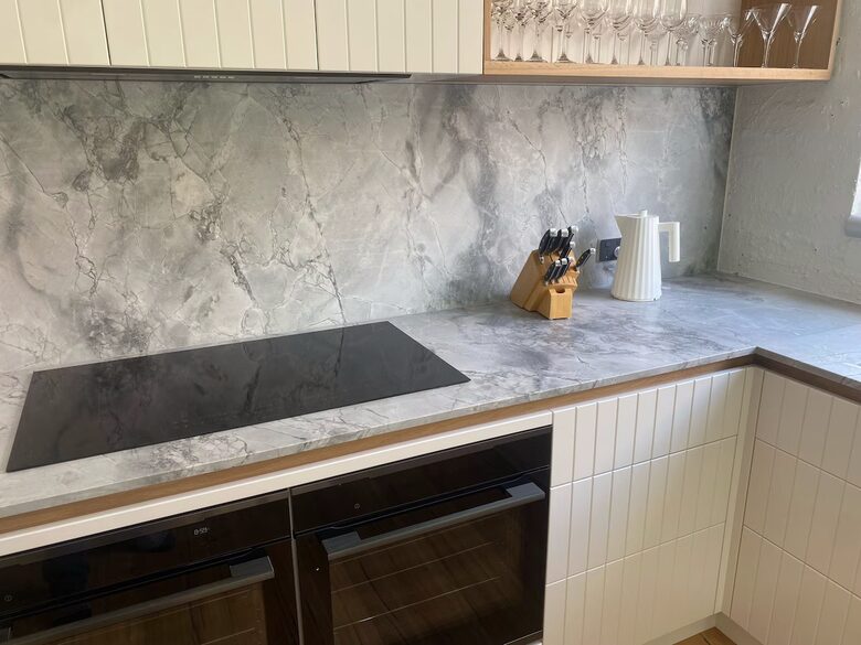 Charming French Cottage by the Barwon River - Barwon Heads, Australia