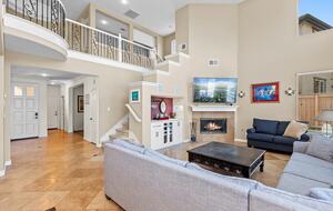 Nature Meets Luxury in this San Marcos Ocean-View Getaway - San Marcos, California