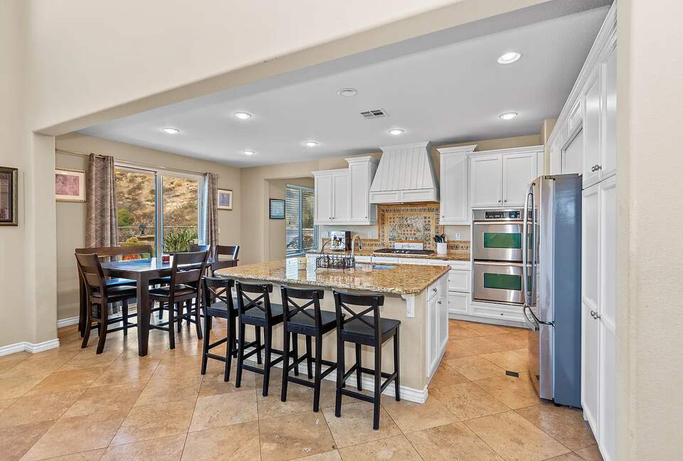 Nature Meets Luxury in this San Marcos Ocean-View Getaway - San Marcos, California